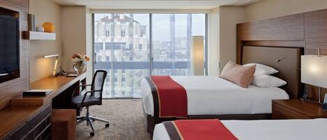 2 habitaciones, tabla de planchar con plancha, cuna de viaje y wifi