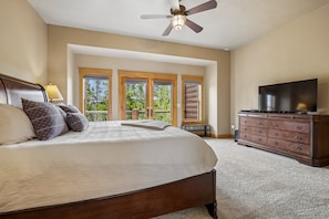 5 bedrooms, iron/ironing board, free WiFi, bed sheets