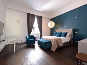 3 Schlafzimmer, Schreibtisch, Internetzugang, Bettwäsche