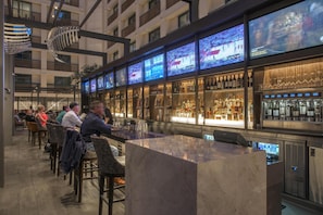 Bar (in der Unterkunft)