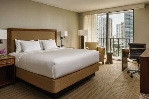 2 makuuhuonetta, silitysrauta/-lauta, vauvan matkasänky, Wi-Fi