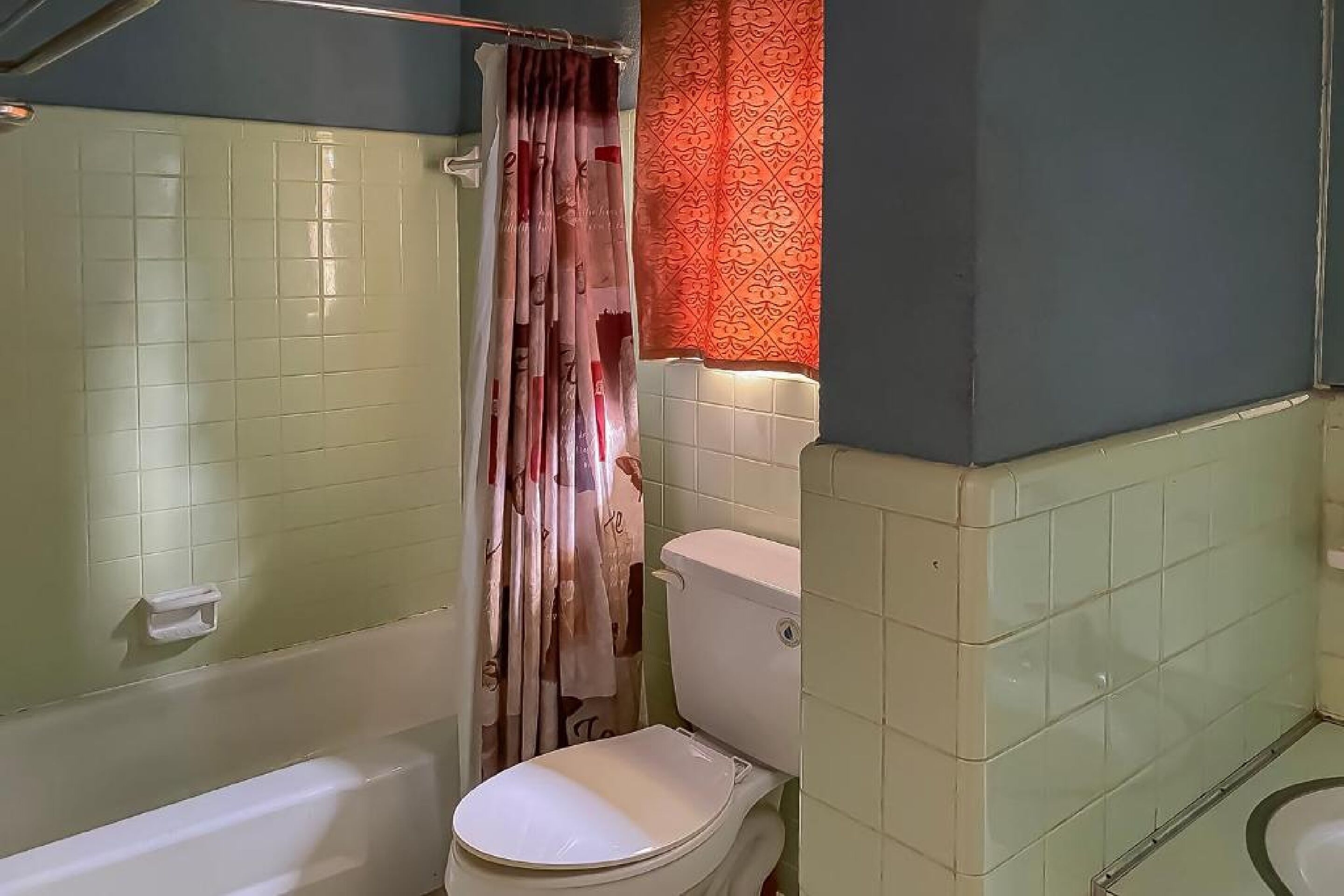 Room, 2 Double Beds, Smoking | Bathroom