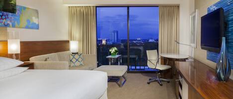 2 chambres, bureau, fer et planche à repasser, lit parapluie