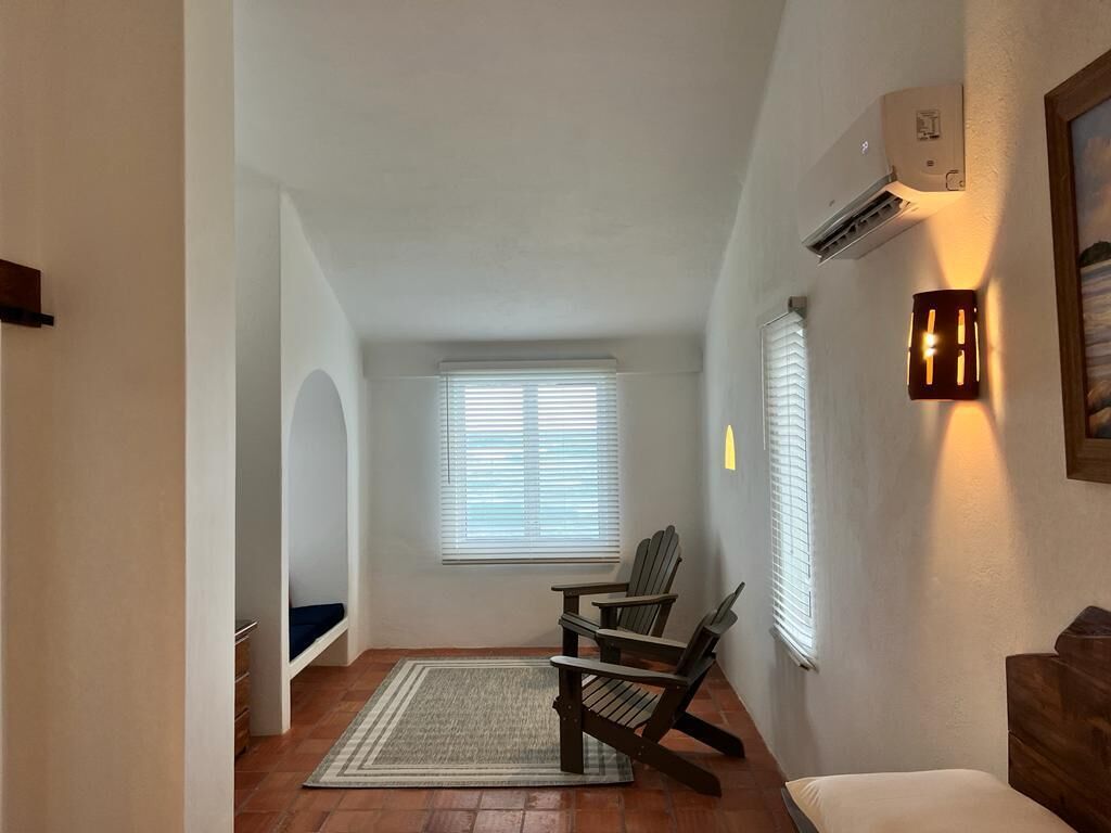 oceanfront 1 bedroom king | 1 bedroom, in-room safe, free wifi, bed sheets