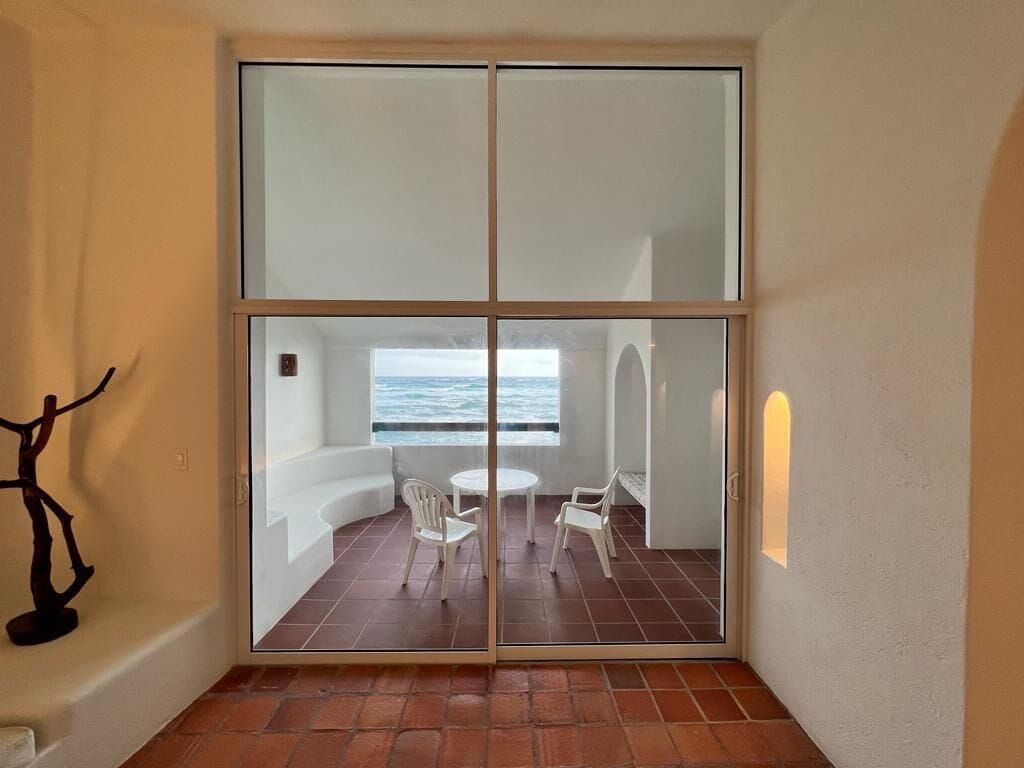 oceanfront 1 bedroom king | view from room