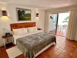 Rom – basic | Safe på rommet, wi-fi (inkludert) og sengetøy