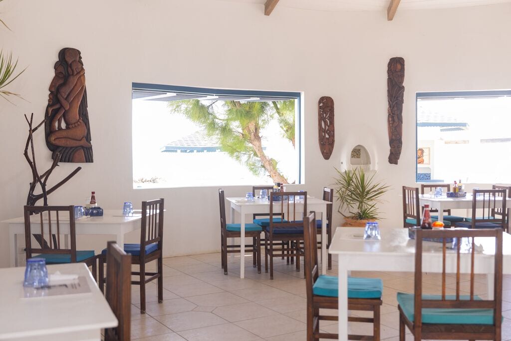 daily cooked-to-order breakfast for a fee