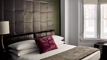 2 bedrooms, travel crib, WiFi, bed sheets