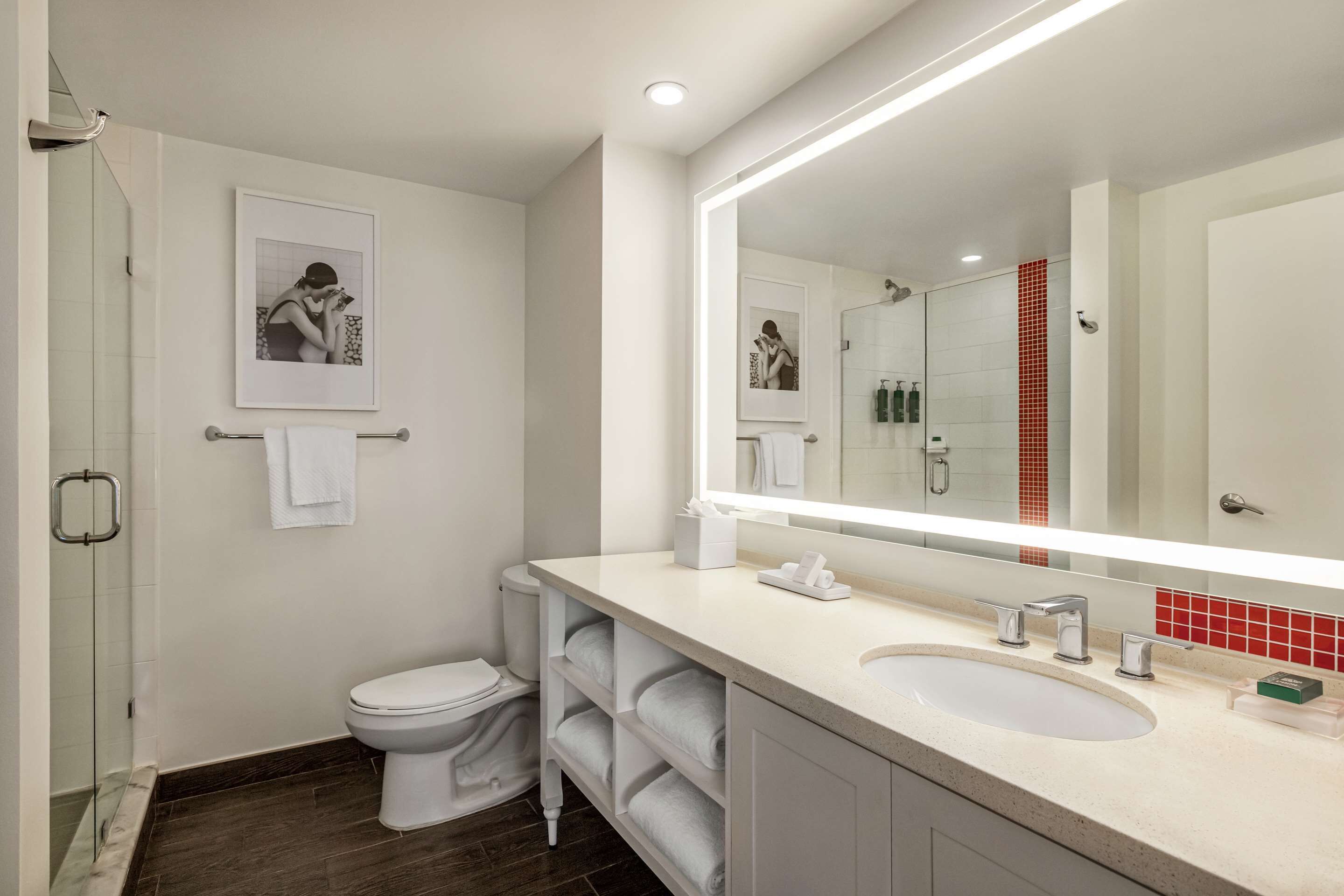 Suite + Connecting Room at a 4⭐️ Hotel
