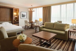 2 bedrooms, iron/ironing board, travel crib, WiFi - 2 Connecting Suites at a 4.5⭐️ Hotel (Orlando)