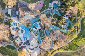 Exterior - 2 Connecting Suites at a 4⭐️ Hotel (Lost Pines)