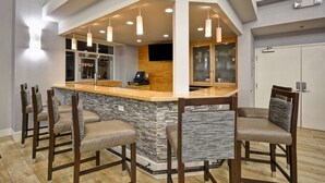 Bar (en la propiedad)