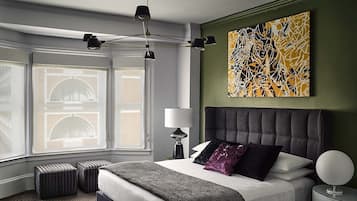 2 bedrooms, travel crib, WiFi, bed sheets