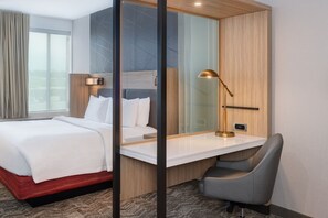 1 chambre, bureau, fer et planche à repasser, Wi-Fi gratuit