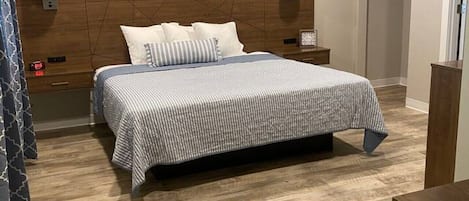 Iron/ironing board, free WiFi, bed sheets