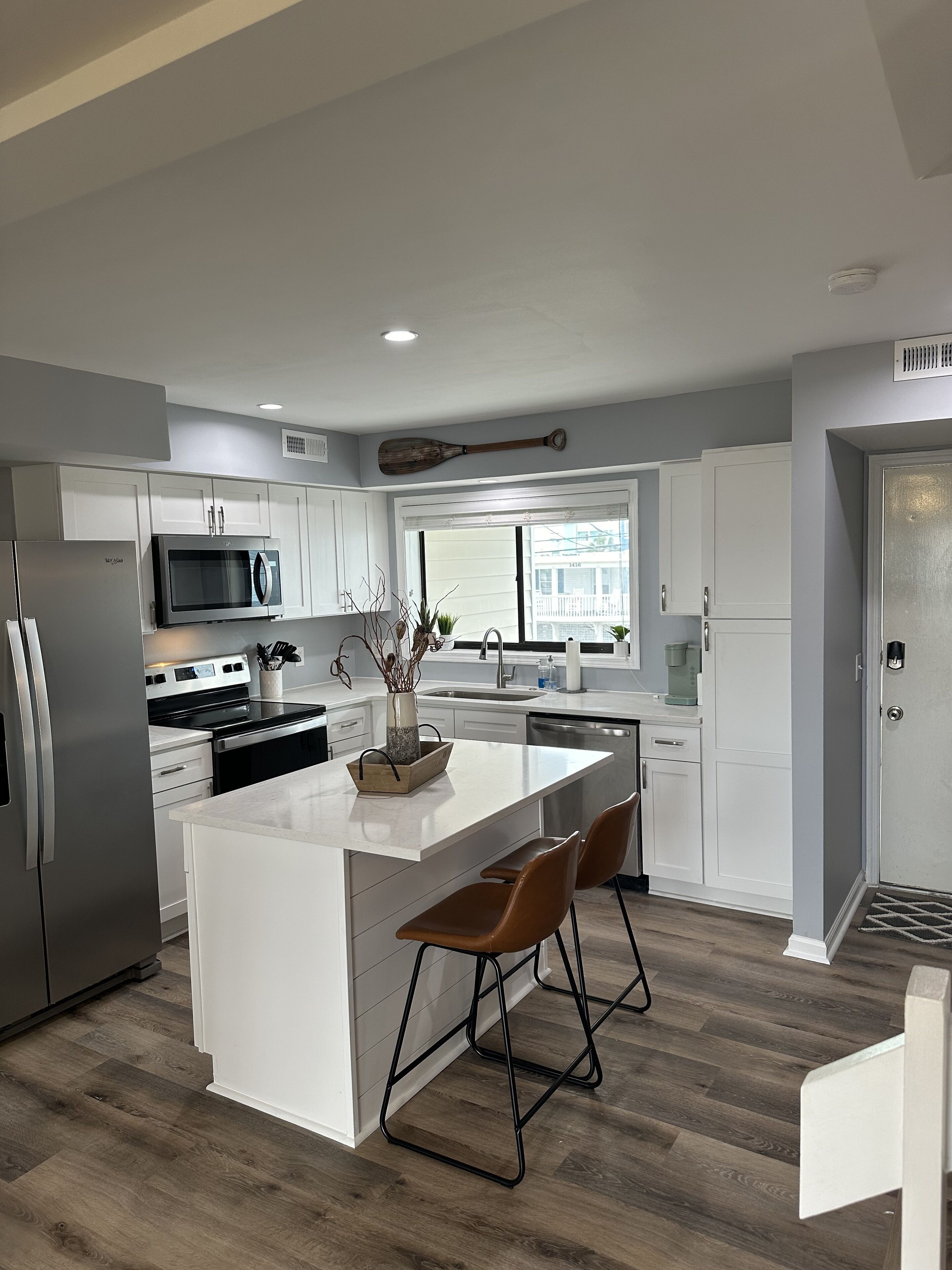 冰箱、微波炉、烤箱、炉灶