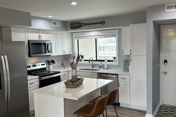 Refrigerador, microondas, horno, placa de cocina