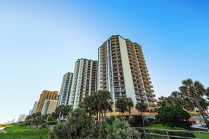Exterior - Pet Friendly Patricia Grand Resort 906-1BR Condo with Gorgeous Oceanfront Views (Myrtle Beach)