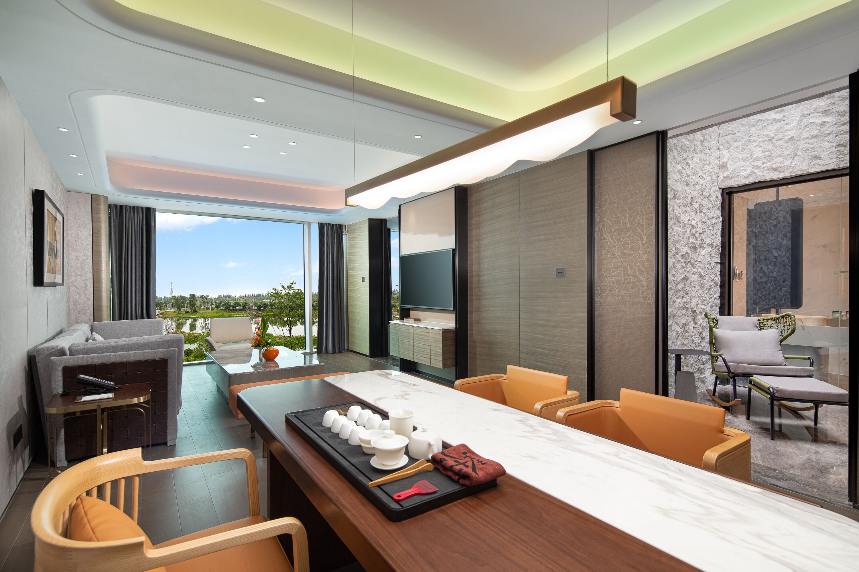 premium bedding, down duvets, free minibar, in-room safe