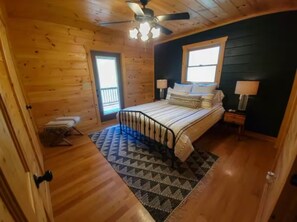 3 bedrooms, iron/ironing board, free WiFi, bed sheets - Modern Rustic Luxe mountain “Cabin in The Woods “ (Mineral Bluff)