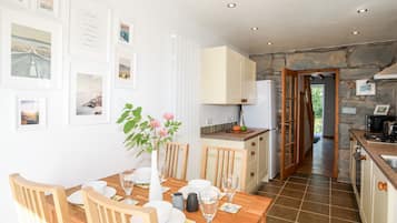 Fridge, dishwasher, electric kettle, toaster
