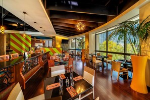 Bar (en la propiedad)