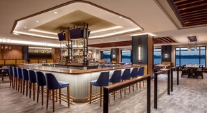 Bar Lounge - 2 Connecting Suites at a 4⭐️ Hotel (Renton)
