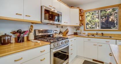 Fawn by AvantStay | Secluded Cabin w/ Large Deck Surrounded by Forest