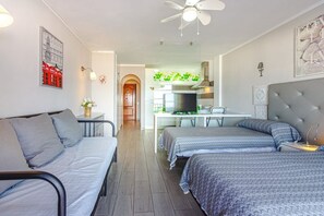 1 bedroom, iron/ironing board, free WiFi, bed sheets