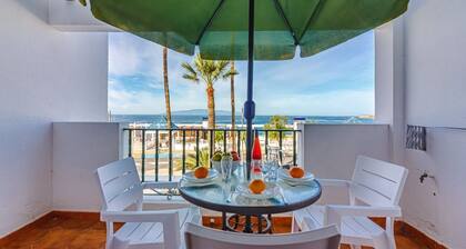 Spectacular apartment with sunset ocean views in Fanabe Beach with free WIFI