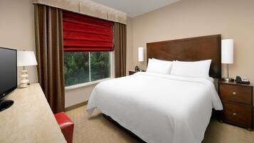 2 bedrooms, desk, iron/ironing board, travel crib