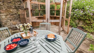 Cottage | Balcony