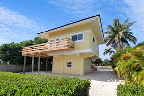 Exterior - 7 Mile Mahi | Knights Key, 2/2, 35 ft dock (Marathon)