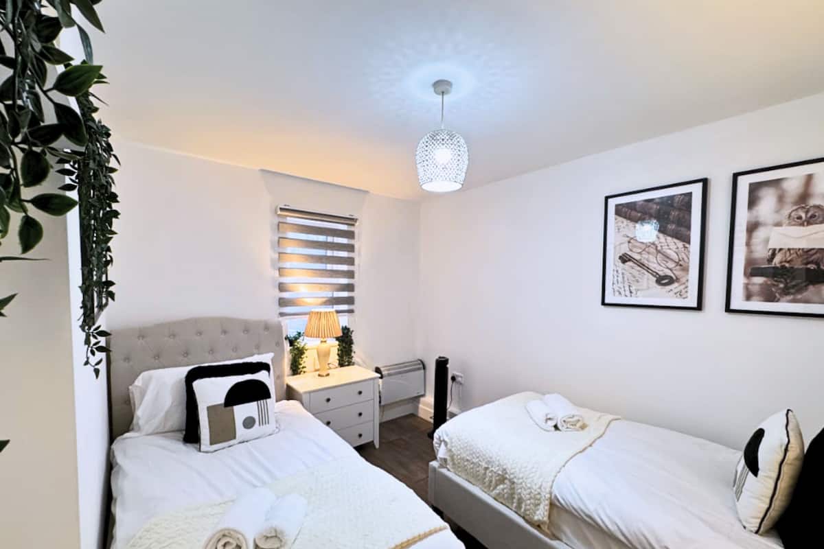 Business Apartment, Private Bathroom, City View (Flat 5 - 104 Tib Street) | 1 bedroom