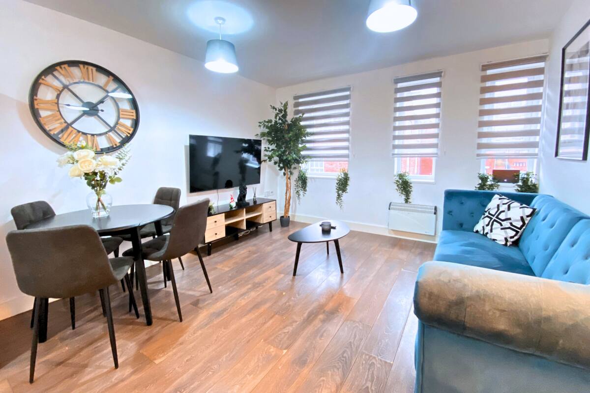 Căn hộ tiện nghi đơn giản, có phòng tắm riêng (Flat1-104 Tib Street) | Lounge