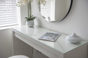 Luxury Apartment, Ensuite (Penleys) | Miscellaneous