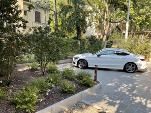 Limited parking - La Bella Modena Centro (Modena)