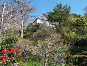 Property grounds - Lonsdale -  a house that sleeps 6 guests  in 3 bedrooms (Dalbeattie)