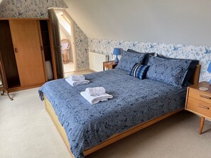 3 habitaciones, cuna de viaje, wifi y ropa de cama 