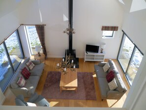 TV, fireplace, DVD player