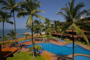 Pool - Park Royal Los Tules Modern 1BR Condo with Tennis Court (Puerto Vallarta)