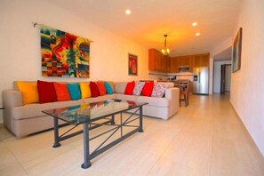 TV - Park Royal Los Tules Modern 1BR Condo with Tennis Court (Puerto Vallarta)