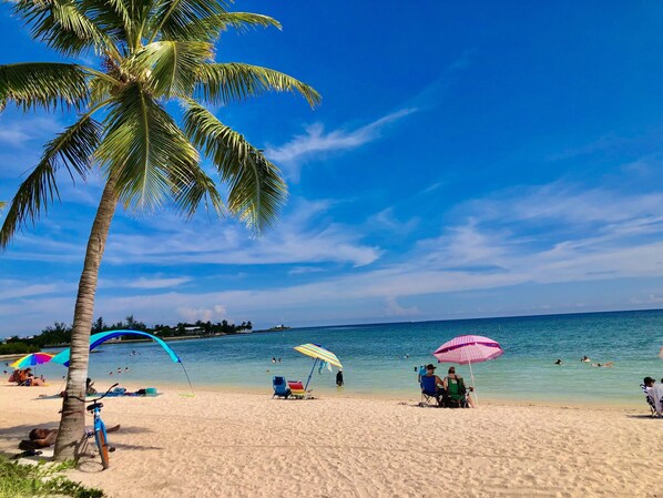 Beach nearby, sun-loungers, beach towels