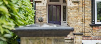 Pitch Perfect by Bloom Stays -  comfortable apartment near City Centre with parking