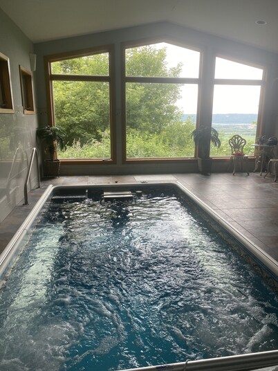 Sunrise on Skyline - Indoor spa - Arcades - Amazing Views!