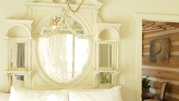 1 bedroom, iron/ironing board, travel crib, WiFi (free)