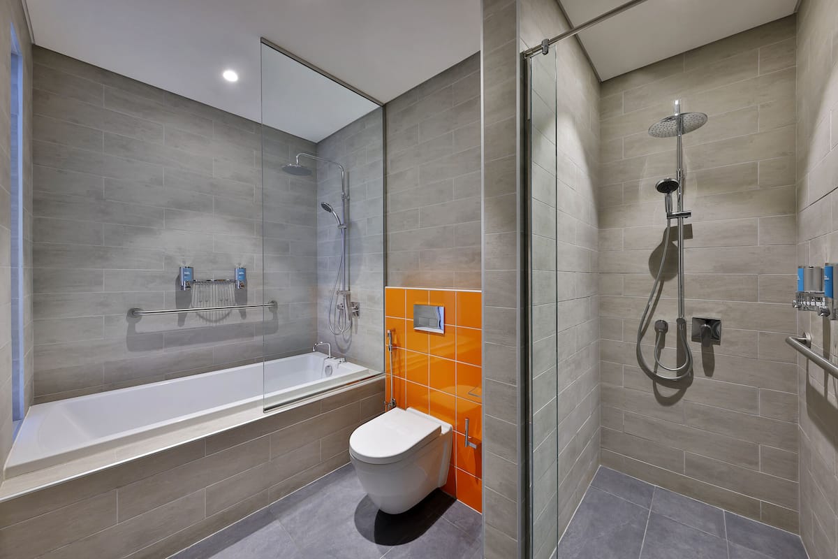 free toiletries, slippers