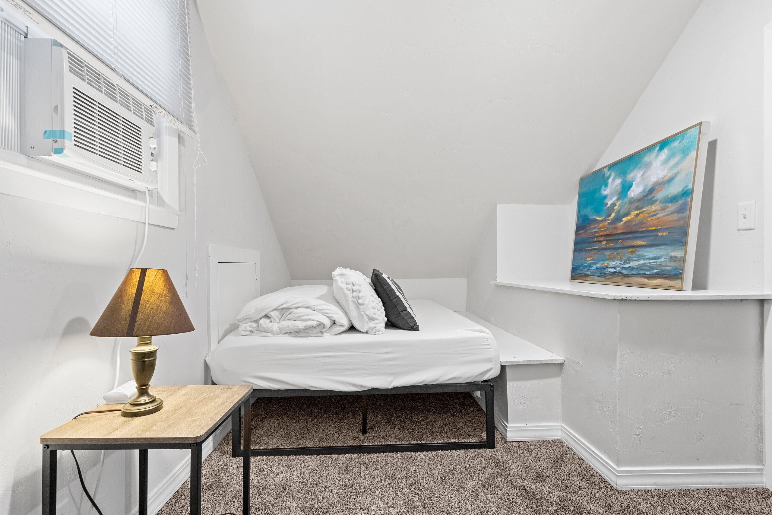 6 bedrooms, iron/ironing board, travel cot, WiFi