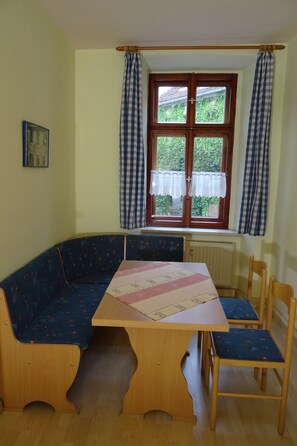 Dining - Müller's first vacation apartment in the old town of Görlitz (Görlitz)