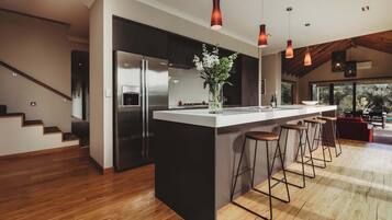 Fridge, microwave, oven, dishwasher